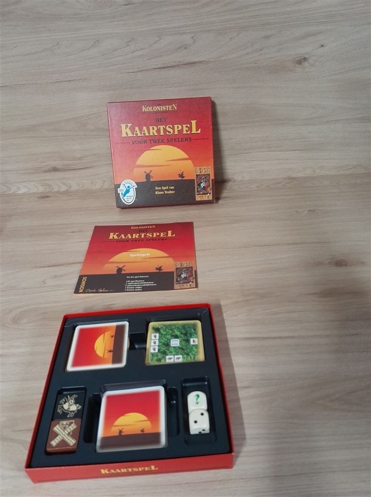 Kolonisten van catan het kaartspel - 999 games - s3136, Hobby en Vrije tijd, Verzenden, Zo goed als nieuw