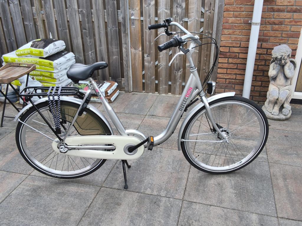 Nog mooie dames fiets  26 inch. Lage instap., Gebruikt, Minder dan 47 cm, Versnellingen, 0 zitjes