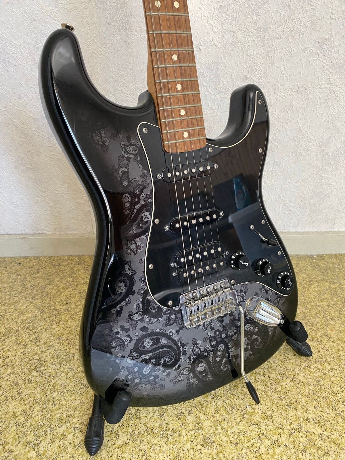 Fender Stratocaster Black Paisley Special Edition, Ophalen, Zo goed als nieuw, Solid body, Fender
