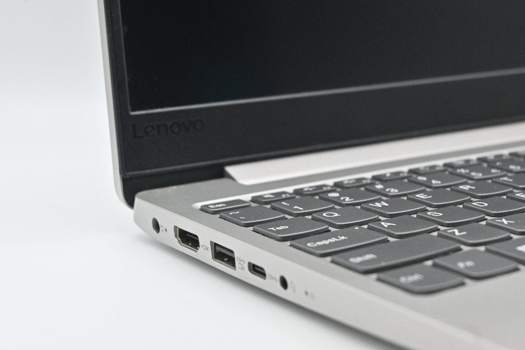 Lenovo Ideapad 330S-15KLB 15.6" Intel Core i5 8GB RAM 256SSD, 15 inch, Aktetas, Ophalen of Verzenden, Zo goed als nieuw