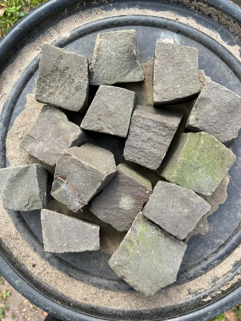 Bestrating, mini kinderkoppen, natuursteen voor sierwerk, Ophalen, Overige typen, Zo goed als nieuw, Natuursteen