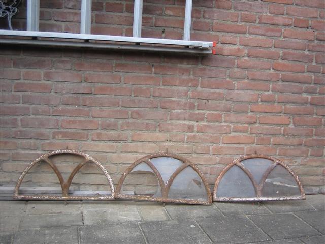 3 antieke ramen 56x28cm, Doe-het-zelf en Verbouw, Glas en Ramen, Ophalen, Gevelraam of Ruit, Gebruikt, Minder dan 80 cm