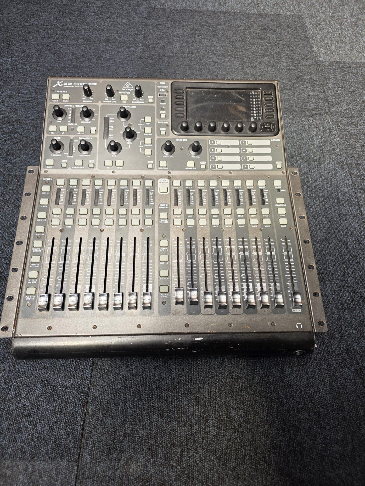 Beringer x32, Muziek en Instrumenten, Ophalen of Verzenden, Zo goed als nieuw, 20 kanalen of meer