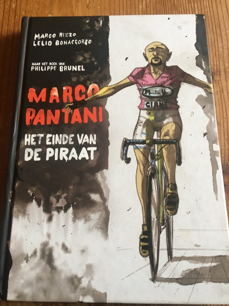 sportboek- Marco Pantani- Het einde van de piraat( stripboek, Ophalen of Verzenden, Nieuw, Lopen en Fietsen