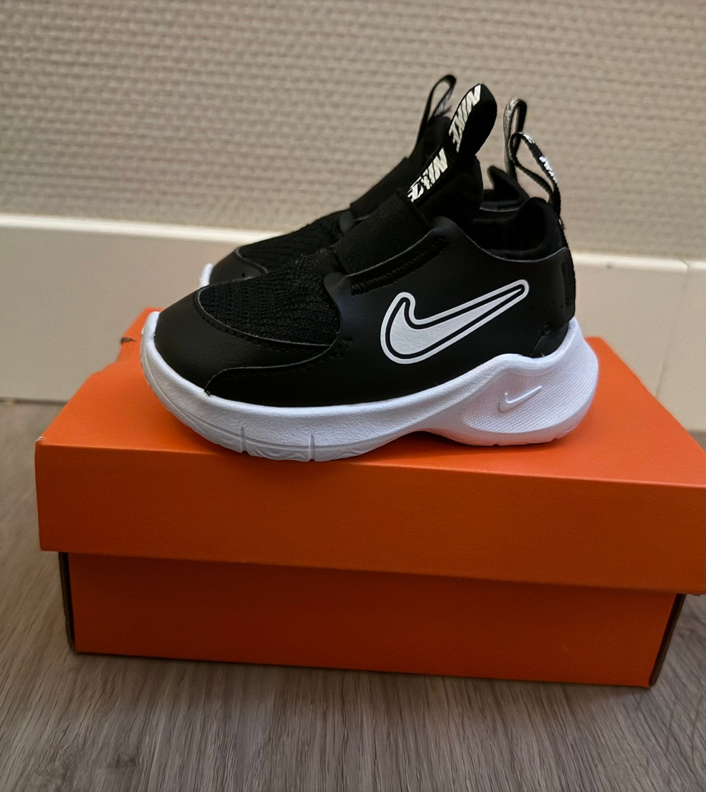 Nike flex runner 3, Ophalen of Verzenden, Zo goed als nieuw, Jongetje of Meisje, Schoentjes