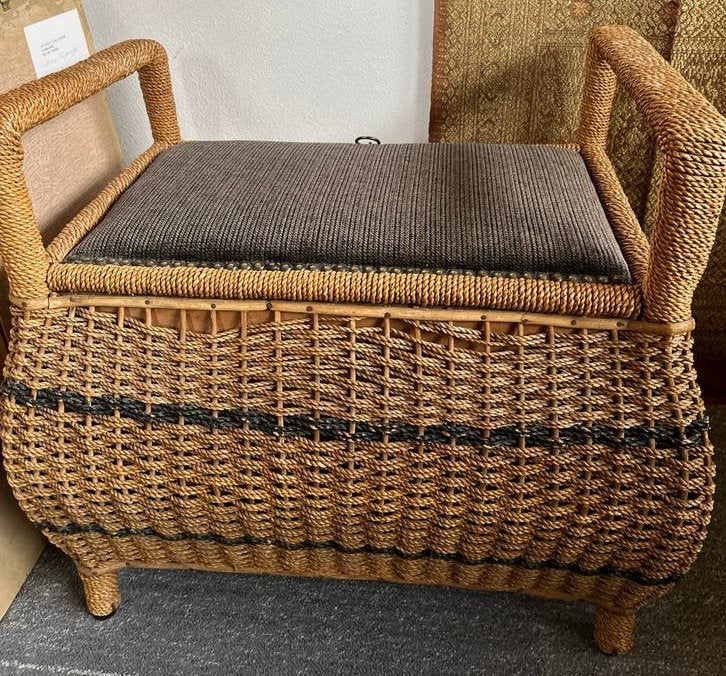 Vintage rotan naaimand of opbergbankje, Ophalen, Zo goed als nieuw, Rechthoekig, 50 tot 75 cm