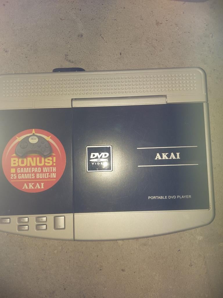 Akai draagbare dvd speler met 2 schermen en gamepad, Ophalen