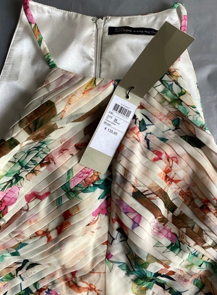 Nieuwe STEPS Jurk mt 36 Kaartje vast., Ophalen, Nieuw, Steps, Roze