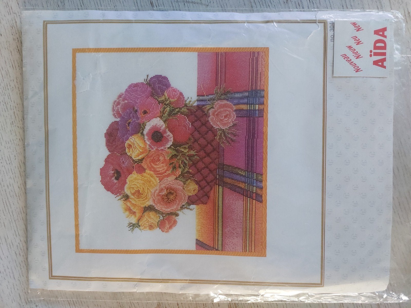 Thea Gouverneur Borduurpakket Ranunkels 3044, Ophalen of Verzenden, Nieuw, Handborduren, Borduurpakket