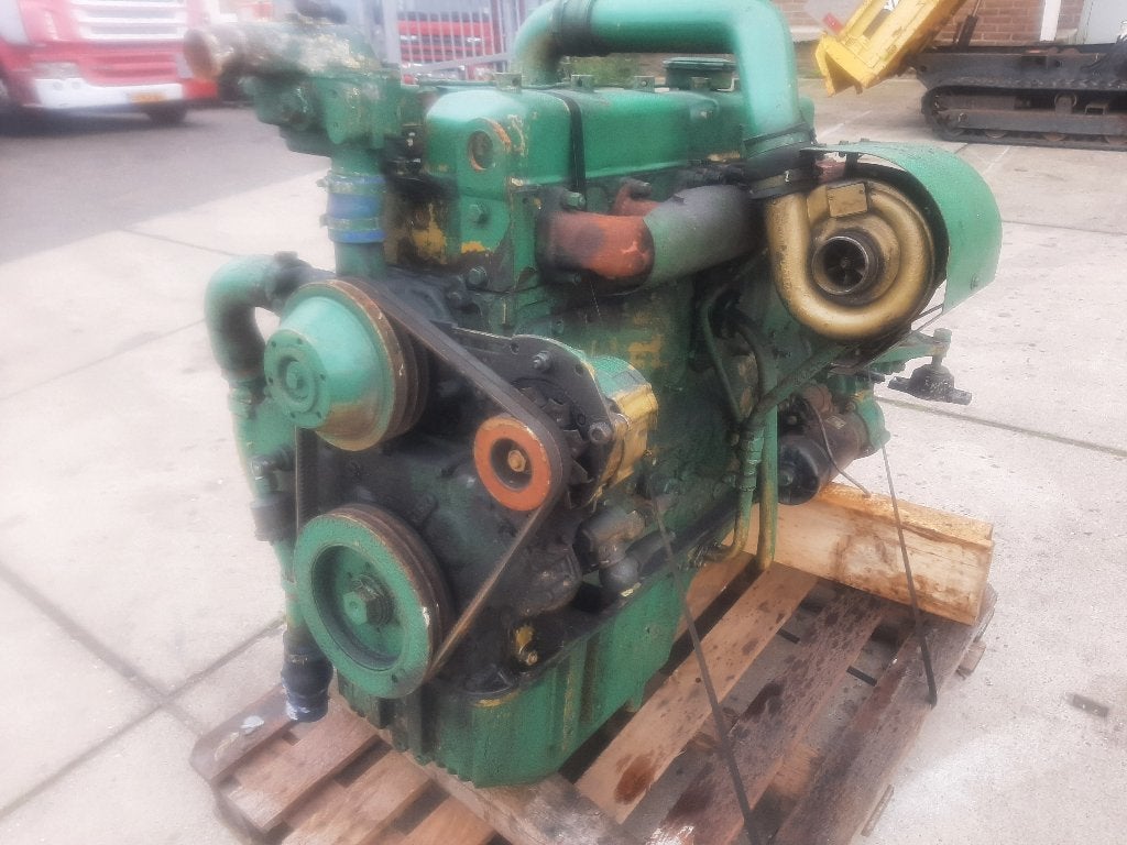 div. DAF w.o. 825 motor 1x cummins,1x paccar,radiateur/koel, Ophalen, Gebruikt, DAF, Motor en Toebehoren