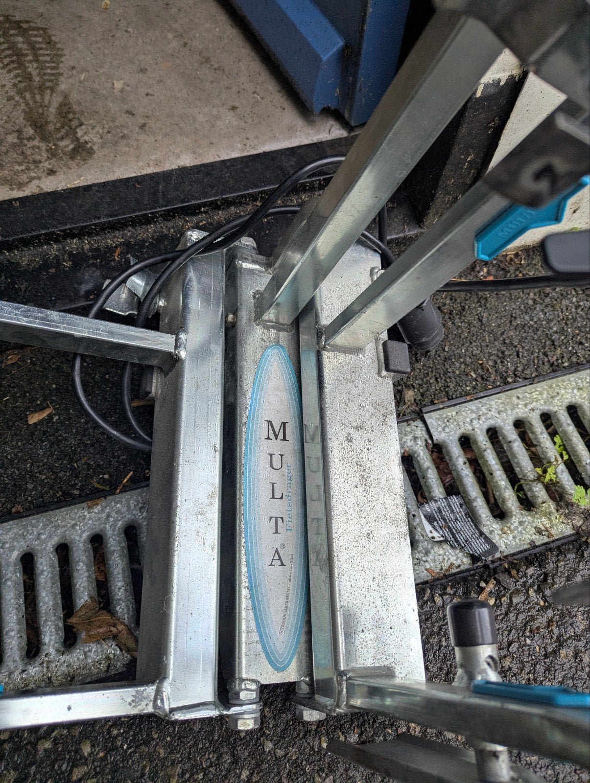 Multa Fietsendrager - Verlichting defect, Auto diversen, Fietsendragers, Gebruikt, Trekhaakdrager, 2 fietsen, Ophalen