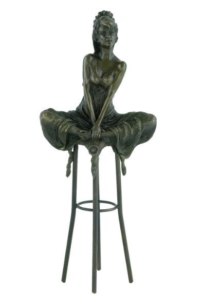 Bronzen beeld - Dame op barkruk - Gedetailleerd sculptuur, Art nouveau, Ophalen of Verzenden, Brons, 20 - 50 cm