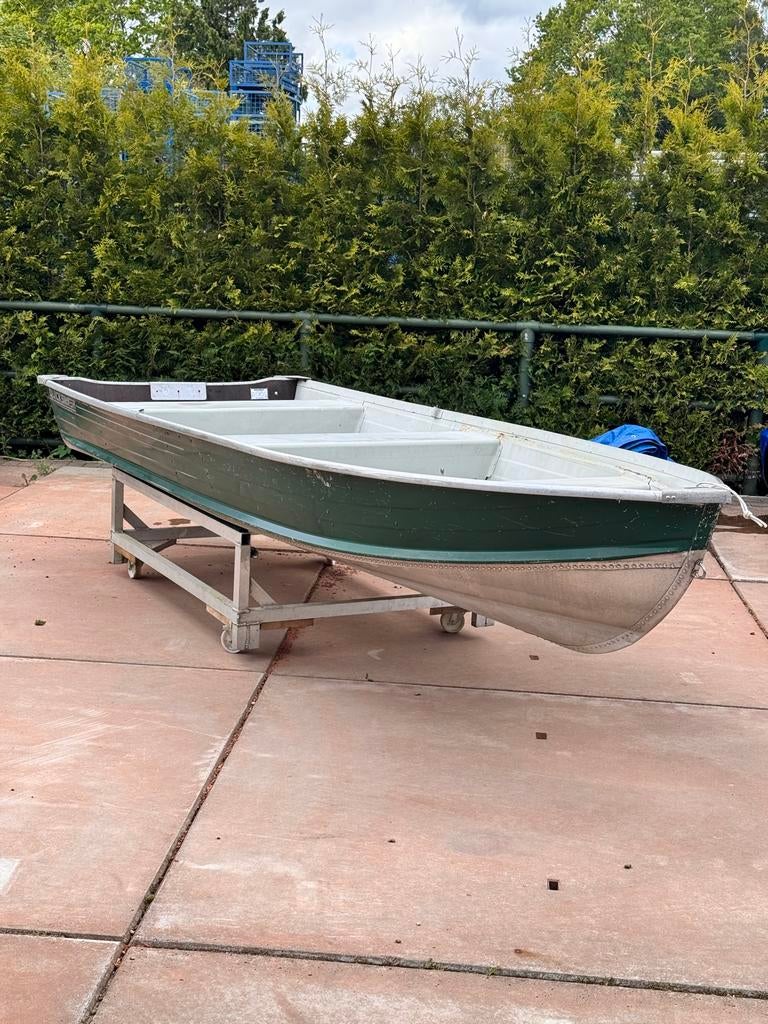 Quicksilver 410 SL - Robuuste en veelzijdige visboot, Watersport en Boten, Vis- en Consoleboten, Ophalen, 10 tot 30 pk, Gebruikt