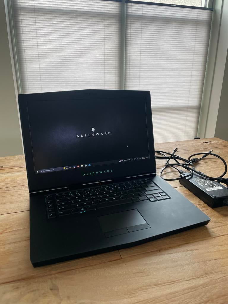 Alienware 15 R3 gaming laptop met 120hz nieuwstaat., Computers en Software, Ophalen, Gebruikt, Met videokaart, 2 tot 3 Ghz