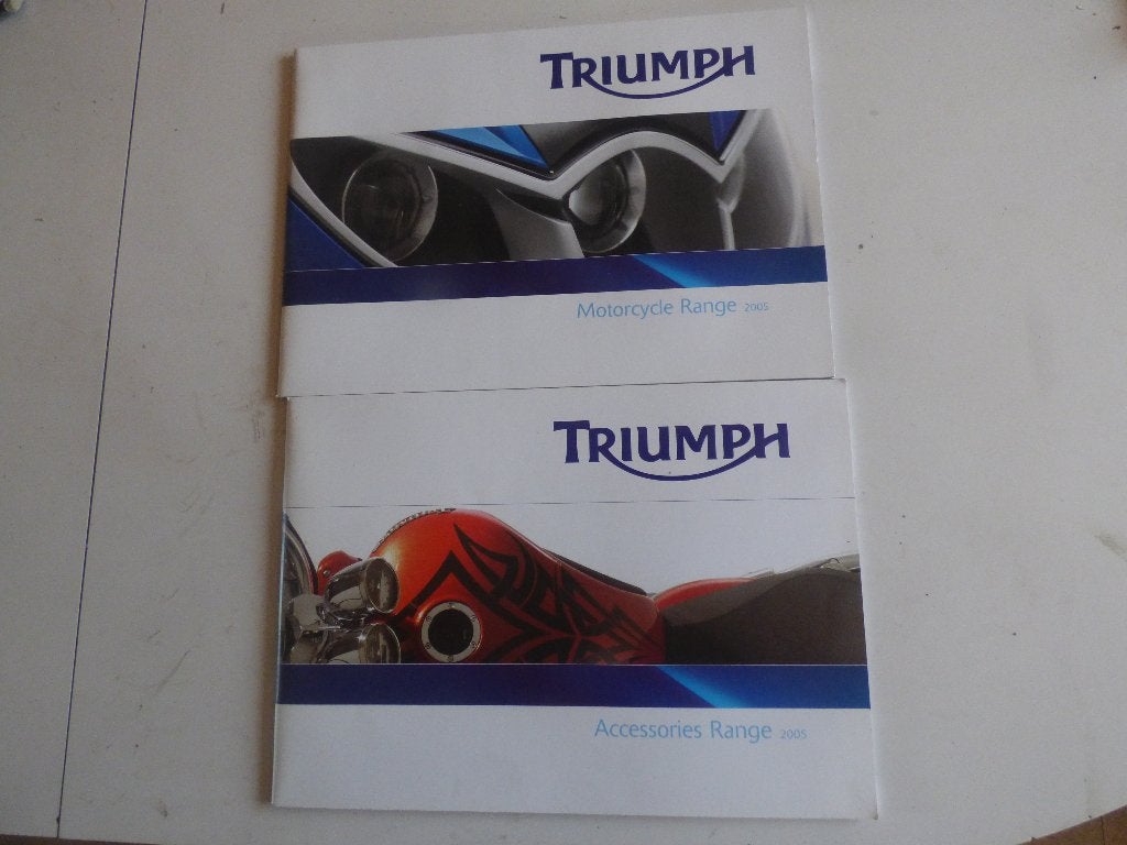 TRIUMPH CATALOGUS MODELLEN 2005 & ACCESSOIRES 2005, Ophalen of Verzenden, Triumph