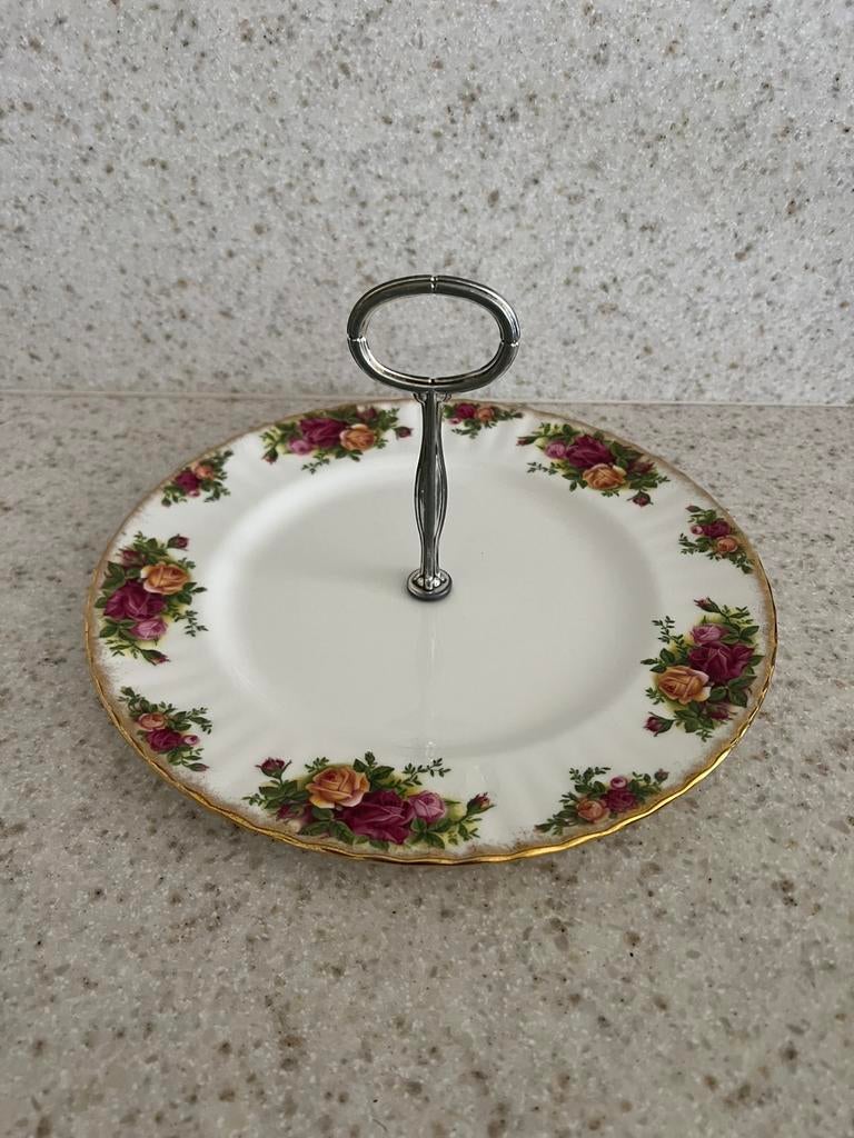 Serveerschaal handvat 1962 Old Country Roses Royal Albert, Antiek en Kunst, Antiek | Servies los, Verzenden