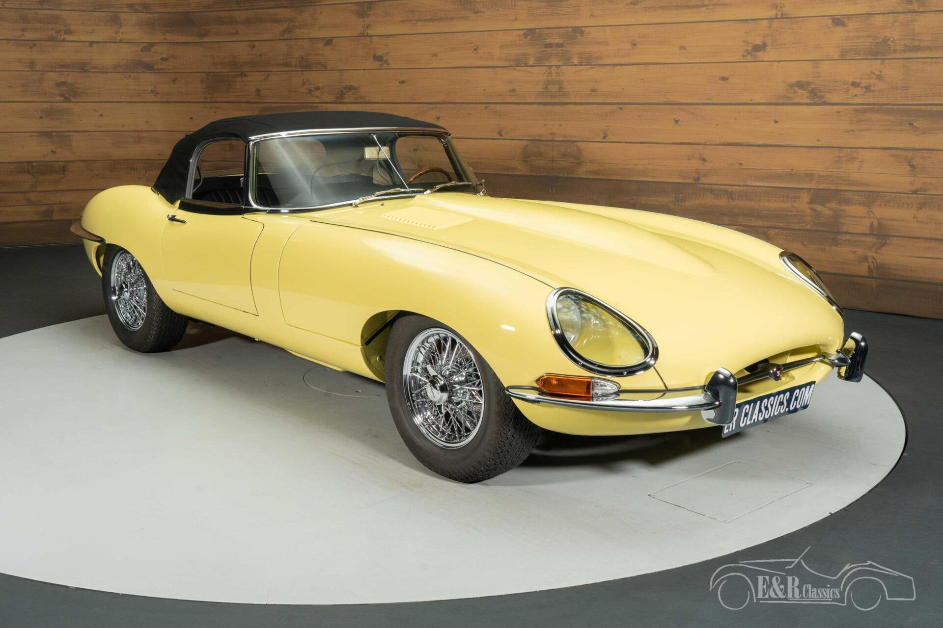Jaguar E Type Series 1 Cabriolet | 1965, Auto's, Oldtimers, Achterwielaandrijving, Zwart, Cabriolet, Bedrijf