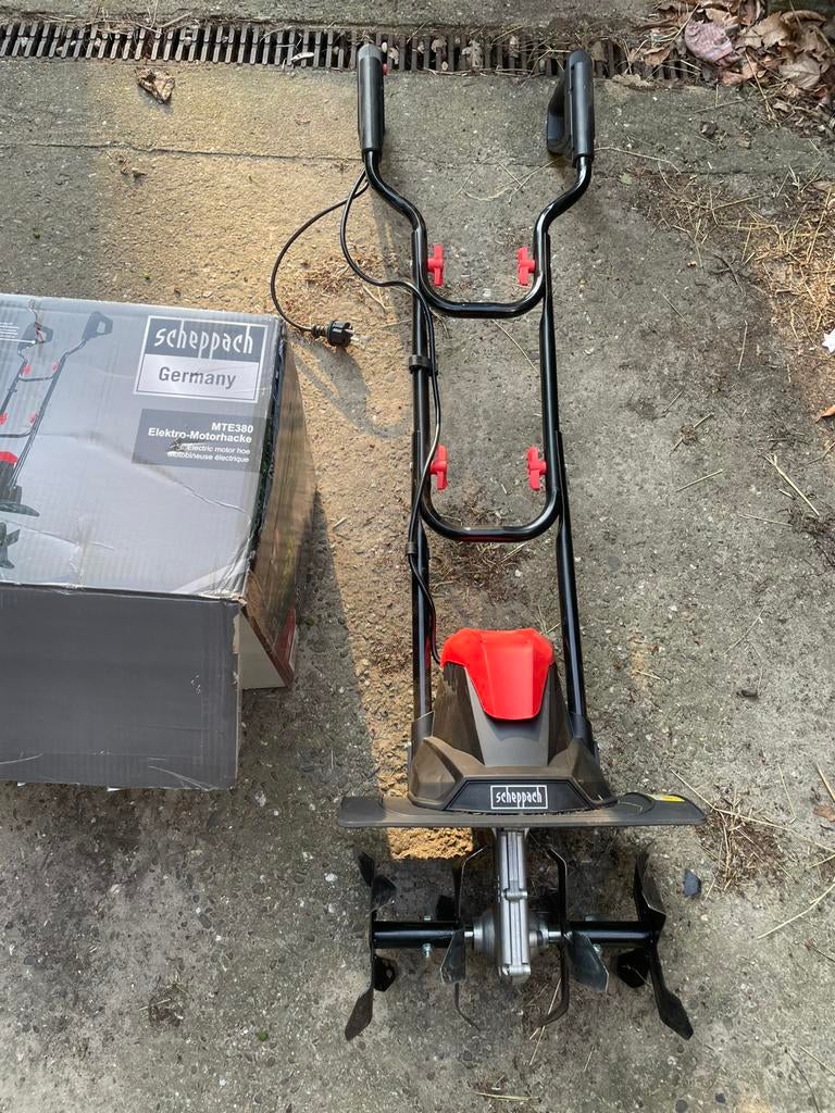Tuinfrees grondfrees Scheppach MTE380 - 1 mnd oud, Doe-het-zelf en Verbouw, Gereedschap | Freesmachines, Gebruikt, Elektrisch