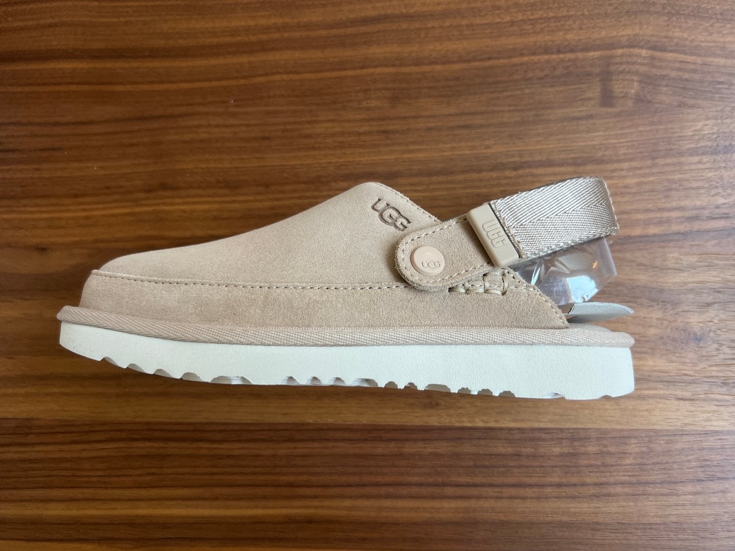 NIEUW UGG Goldenstar Clogg beige driftwood 33,5, Ophalen, Nieuw, Meisje, Schoentjes