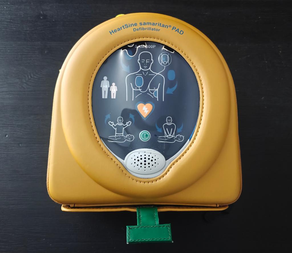 AED Heartsine Samaritan SAM 300P, Ophalen, Zo goed als nieuw