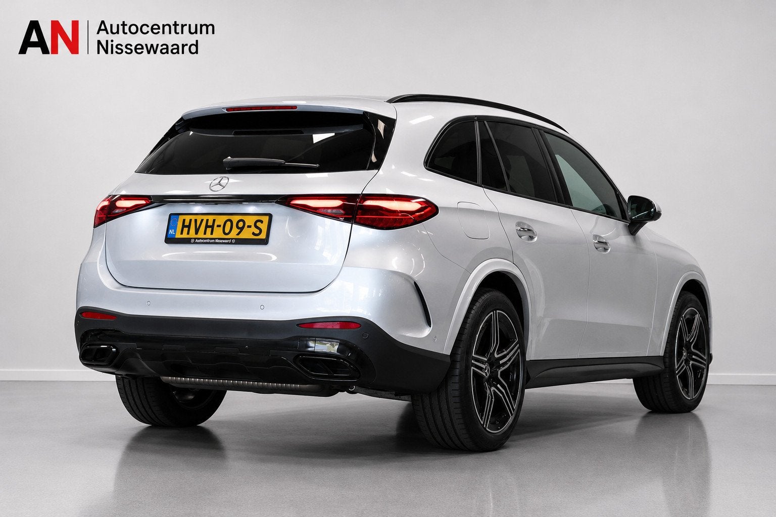Mercedes-Benz GLC-klasse 300e 4MATIC AMG Line |Pano|Sfeer|Le, Automaat, Gebruikt, Vierwielaandrijving, SUV of Terreinwagen
