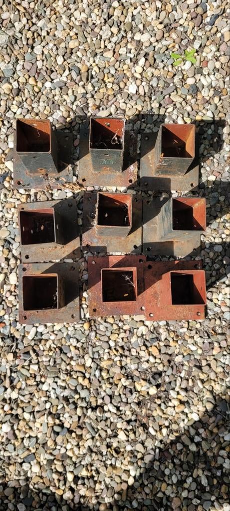 9x Gebruikte Paalhouders Vierkant  7.1x7.1cm, Ophalen of Verzenden, Gebruikt, Minder dan 50 mm, Overige typen