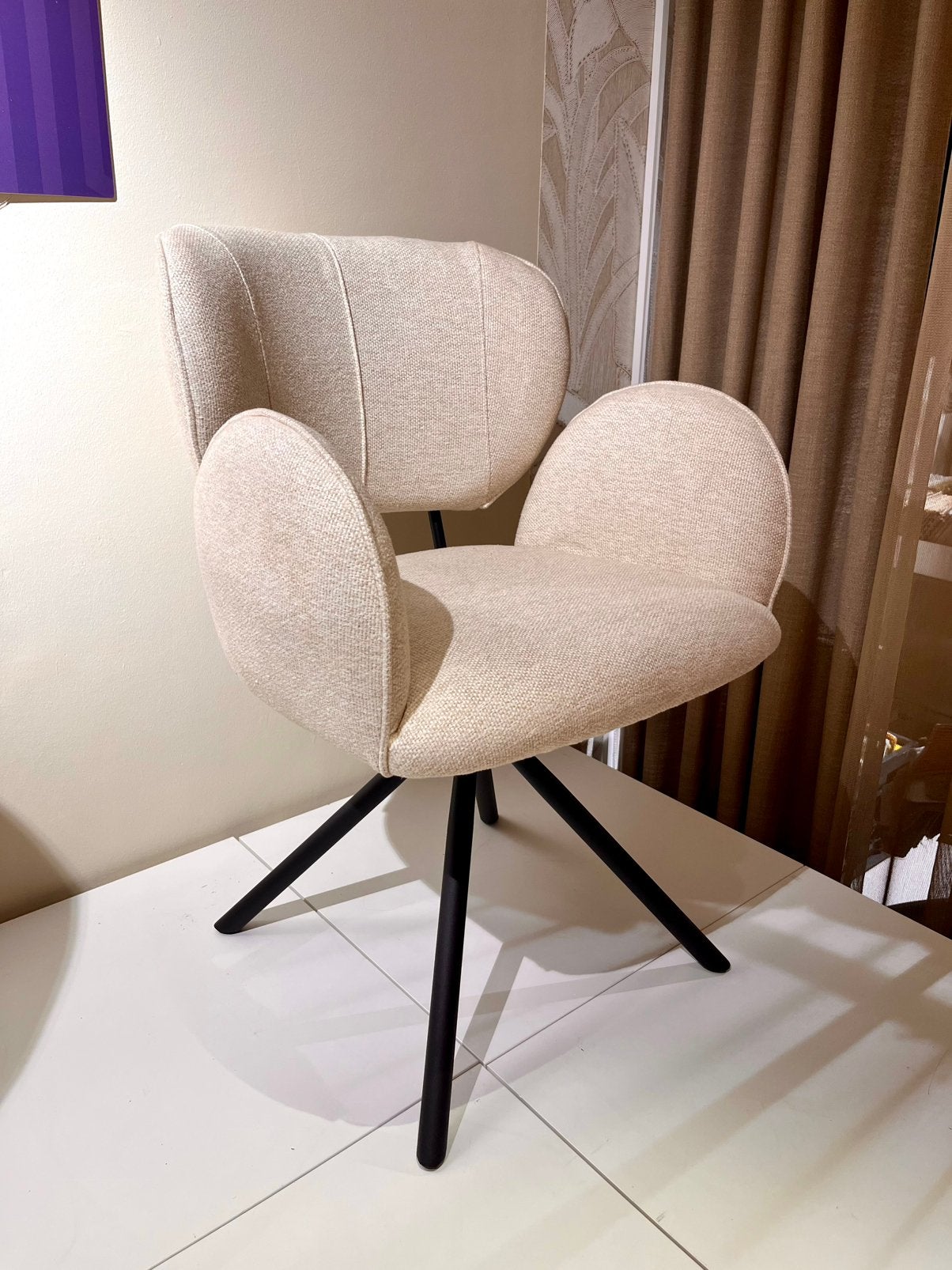 Eleonora stoel Rosalin, Beige, Huis en Inrichting, Eleonora, Overige kleuren, Nieuw, Ophalen of Verzenden