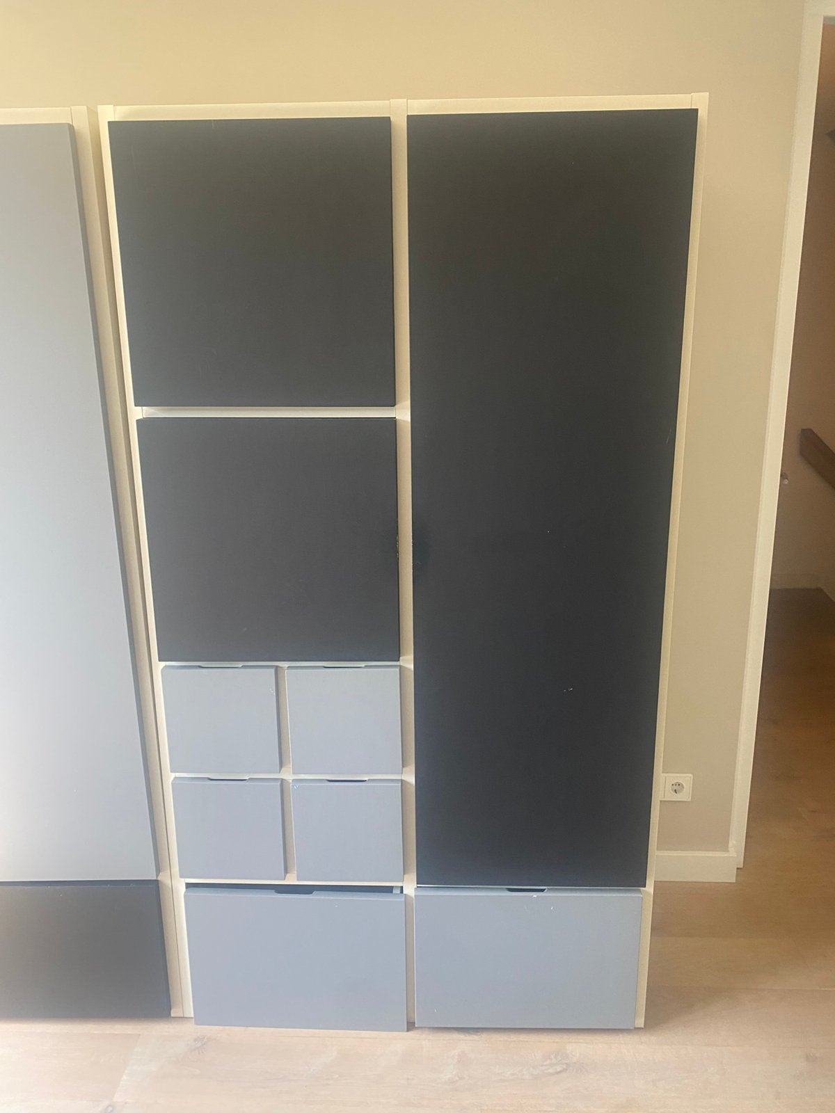 Rakke ikea kast gratis, Huis en Inrichting, Kasten | Kledingkasten, 100 tot 150 cm, Ophalen of Verzenden, Zo goed als nieuw, 150 tot 200 cm