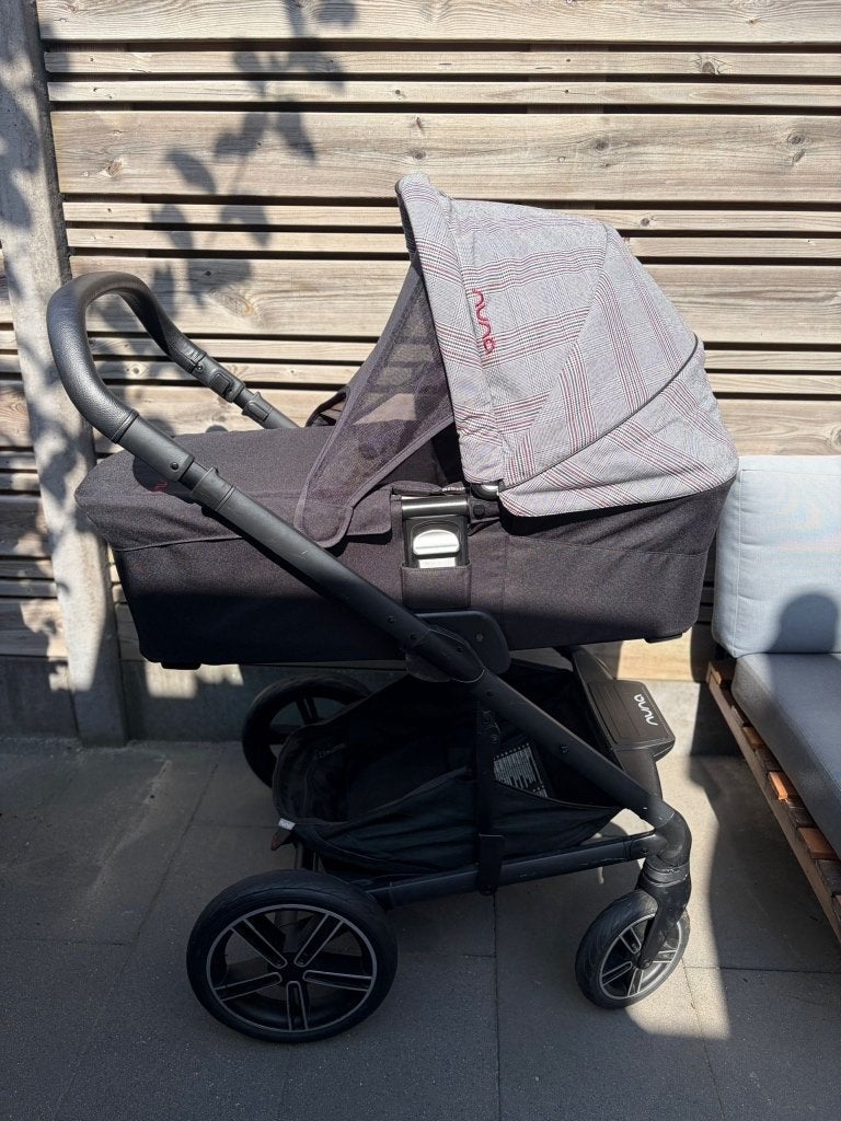 Nuna MIXX next Kinderwagen + 2x reiswieg!!, Luchtbanden, Zo goed als nieuw, Combiwagen, Ophalen