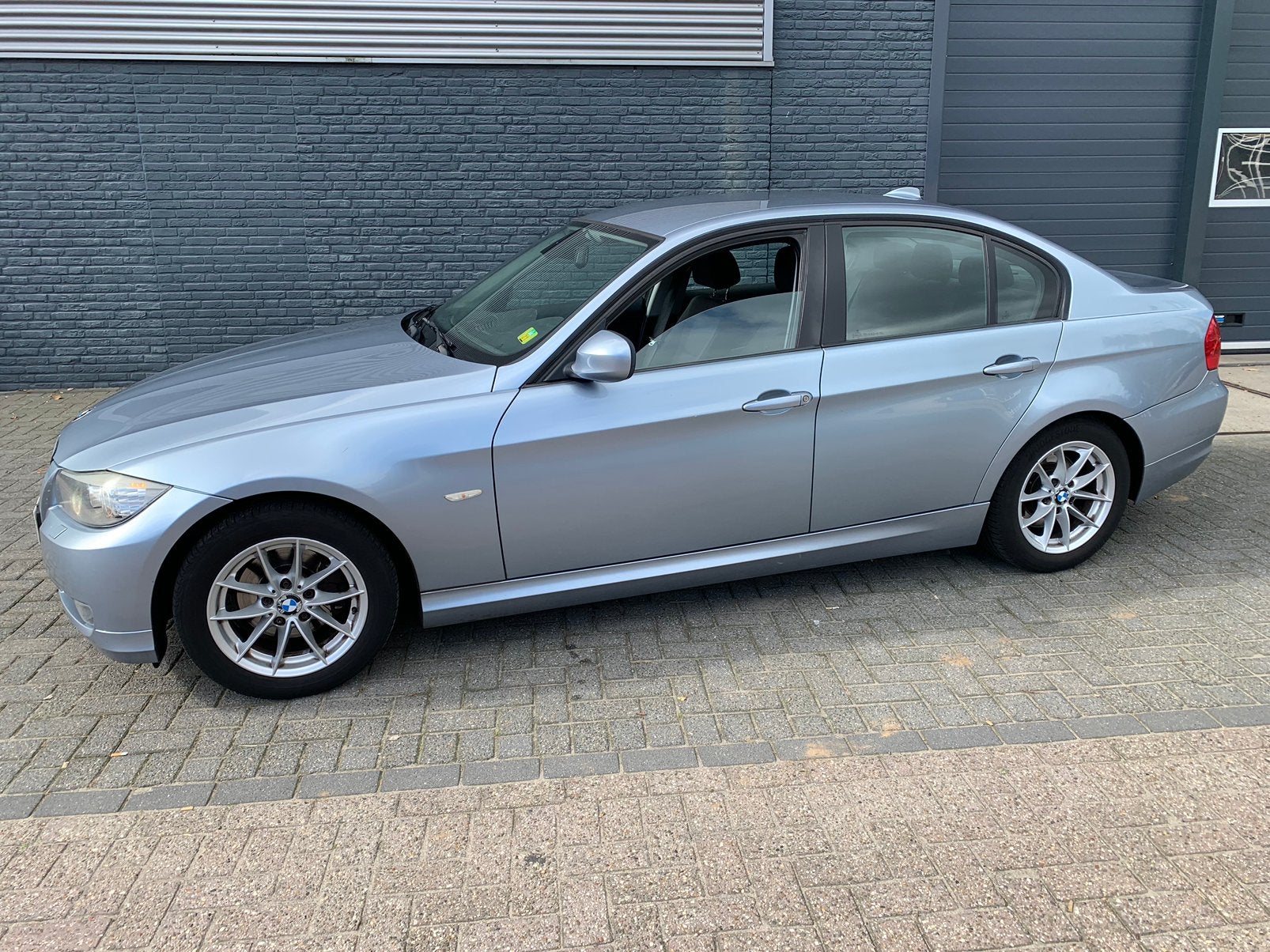 BMW 318i AIRCO BI-XENON ALU ALU PDC 2011, Zwart, Origineel Nederlands, Bedrijf, Handgeschakeld