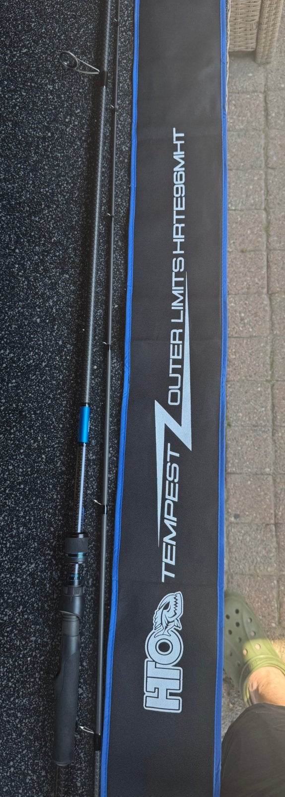HTO Tempest outer limits 9’6 289,5 cm zeebaars, Ophalen, Zo goed als nieuw, Werphengel