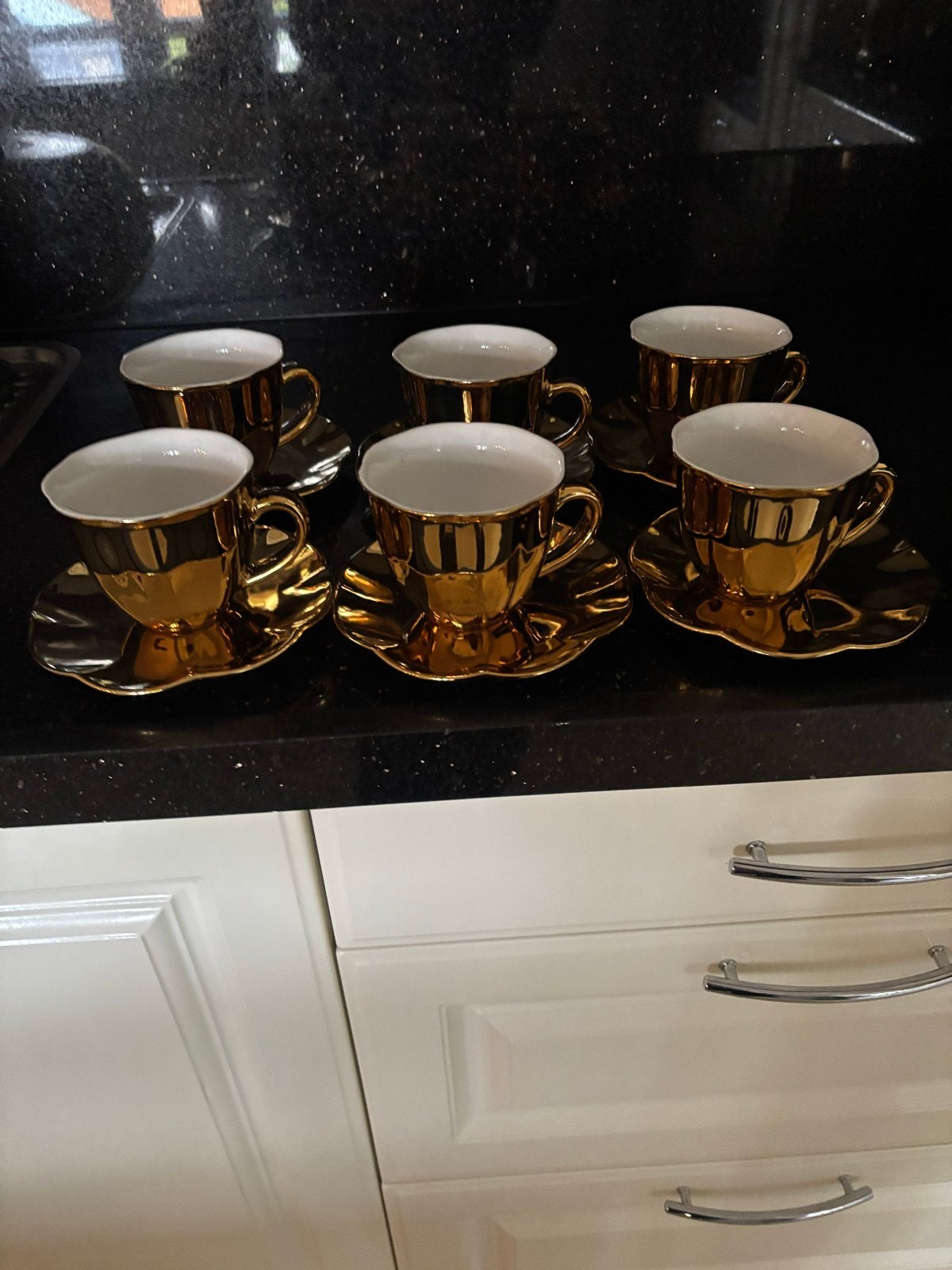 6 gouden koffiekopjes met gebaksbordjes - Xenos, Ophalen, Zo goed als nieuw, Keramiek, Kop(pen) en/of Schotel(s)