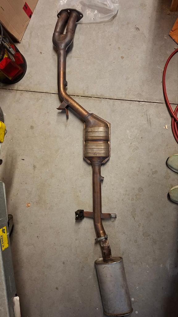 Katalysator plus middendemper BMW E46 316 uitlaat, Auto-onderdelen, Ophalen, BMW