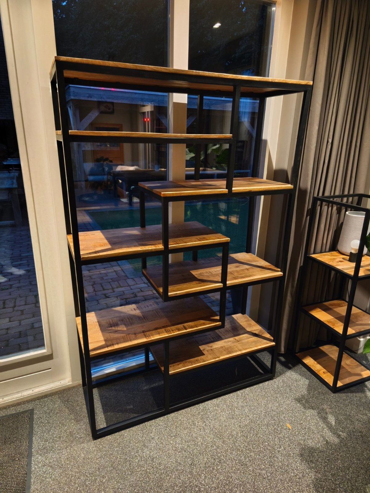 Industriële mangohout Boekenkast, Met plank(en), 100 tot 150 cm, Industrieel, Modern, 150 tot 200 cm