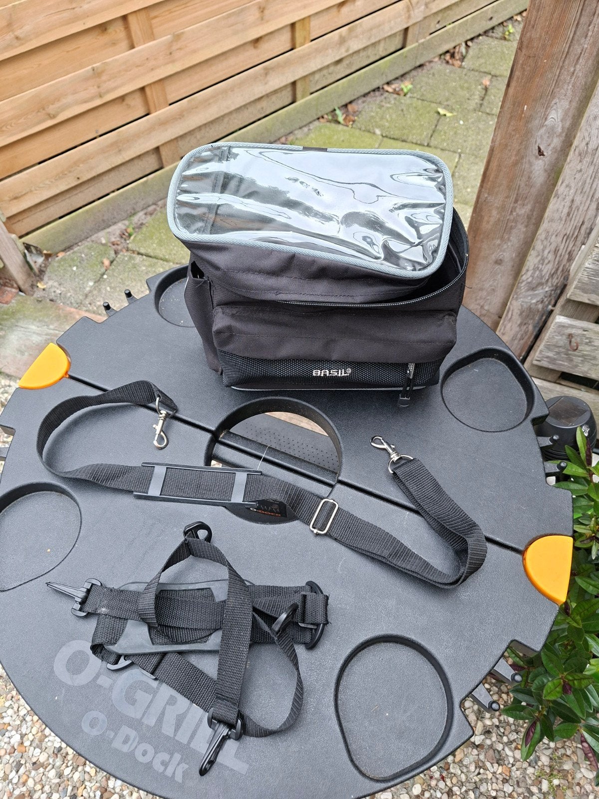 Basil fietsstuurtas met schouderband - Nieuw, Fietsen en Brommers, Ophalen of Verzenden, Nieuw, Basil