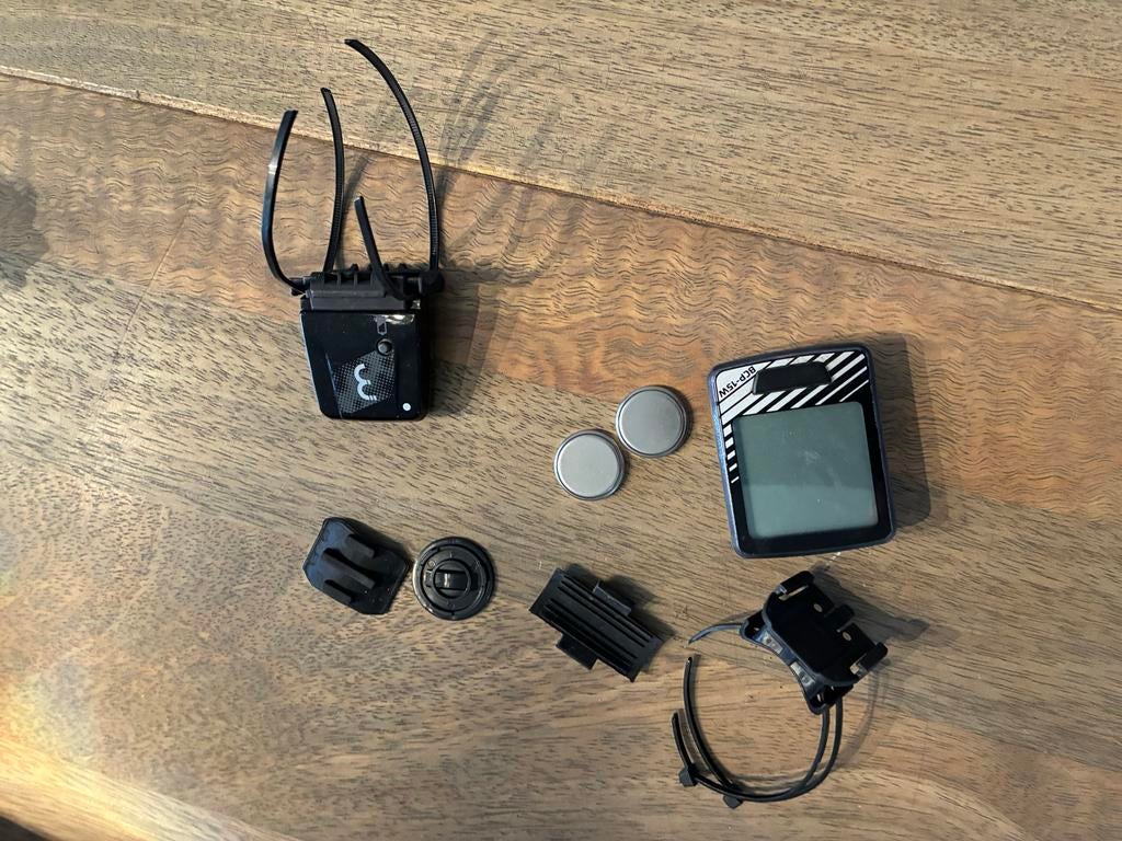 Fietscomputer Set: Draadloos, Snelheid & Cadanssensoren, Fietsen en Brommers, Fietsaccessoires | Fietscomputers, Ophalen, Cadanssensor