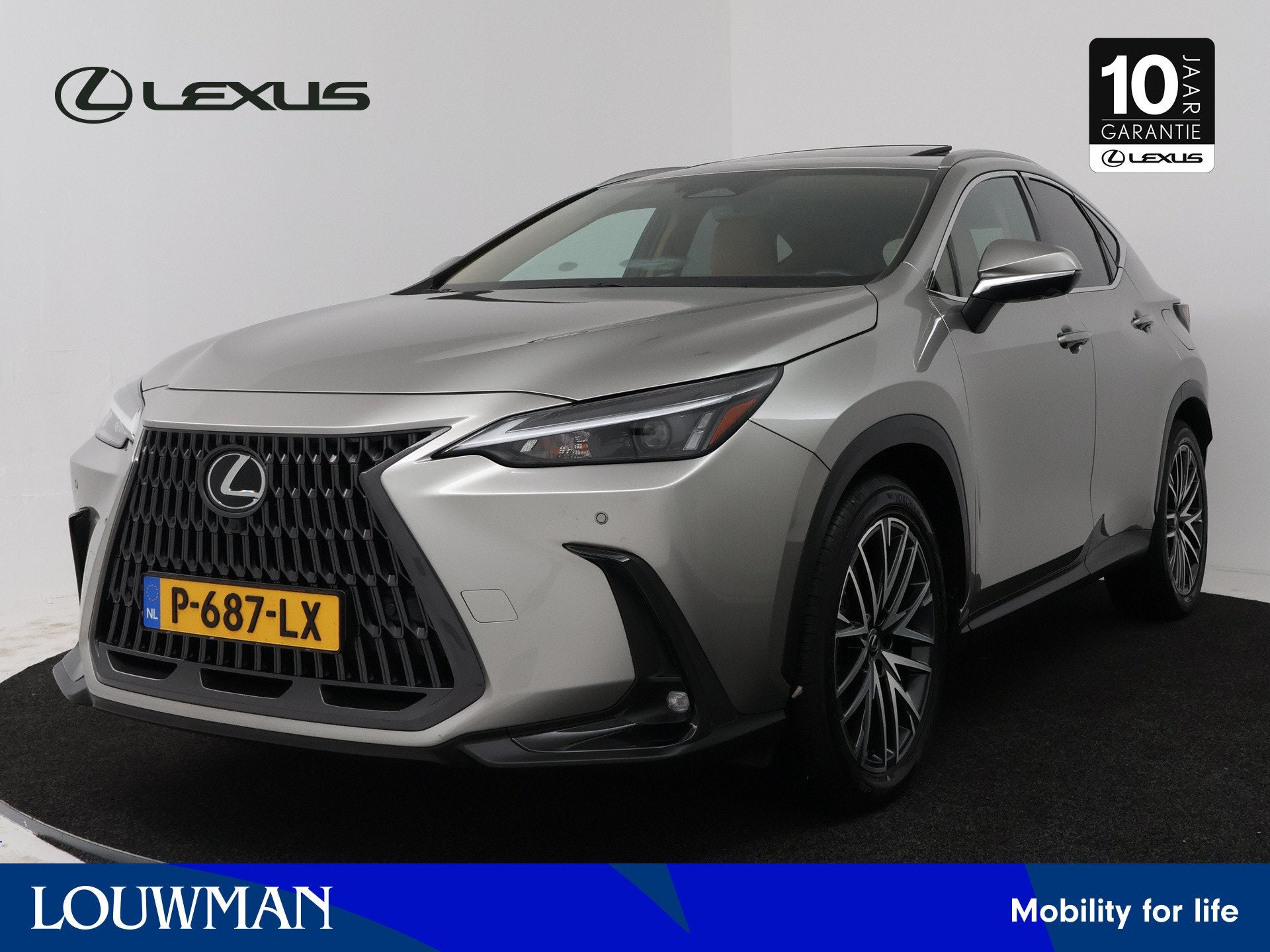 Lexus NX 450h+ AWD Launch Edition | Schuif-Kanteldak | PDC |, Auto's, Automaat, 12 maanden, Gebruikt, 4 cilinders