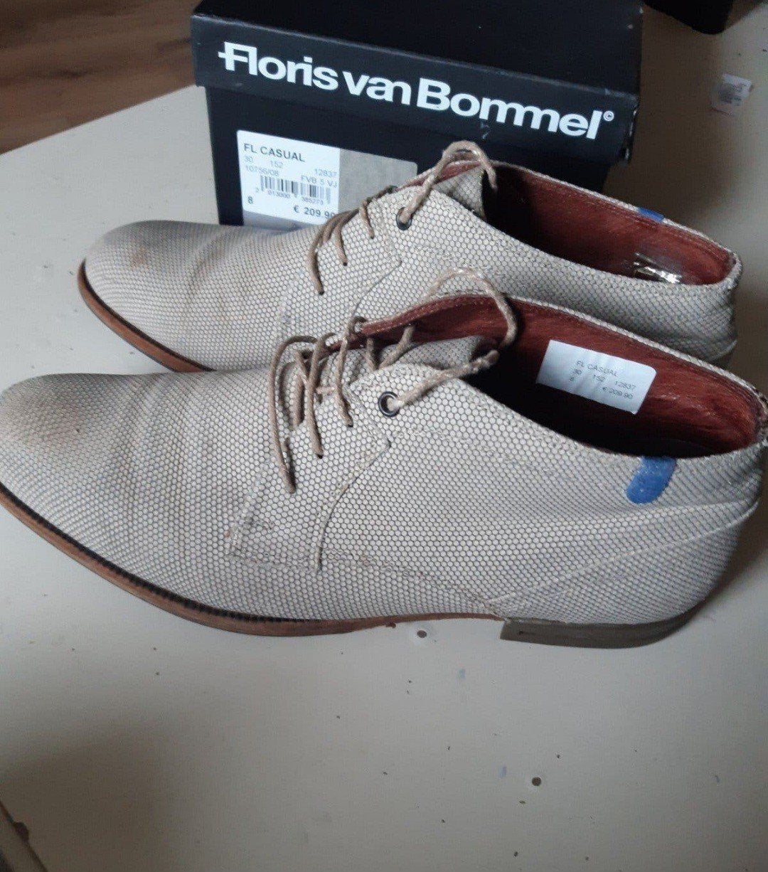 van bommel  42, Ophalen of Verzenden, Zo goed als nieuw