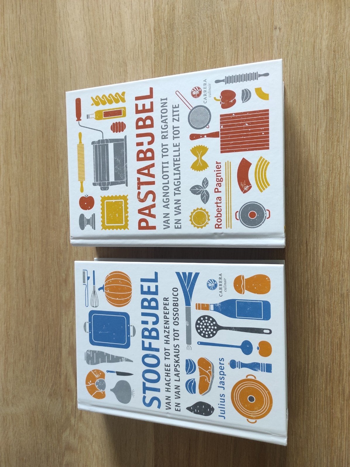 Pastabijbel & Stoofbijbel - Kookboeken set, Italië, Ophalen of Verzenden, Roberta Pagnier, Julius Jaspers, Hoofdgerechten