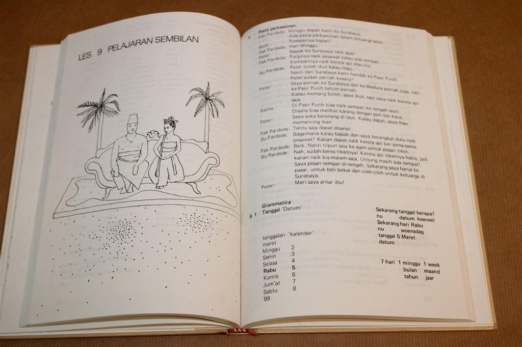 Indonesisch voor Beginners — Bahasa Cursusboek 1987, Ophalen of Verzenden, Gelezen