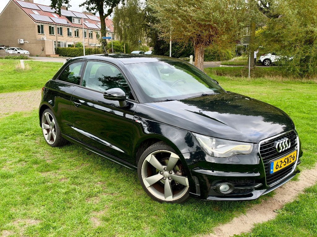 Audi A1 1.2 TFSI Pro Line S | S-Line | Xenon | Navi, Auto's, Voorwielaandrijving, Zwart, 4 cilinders, 4 stoelen