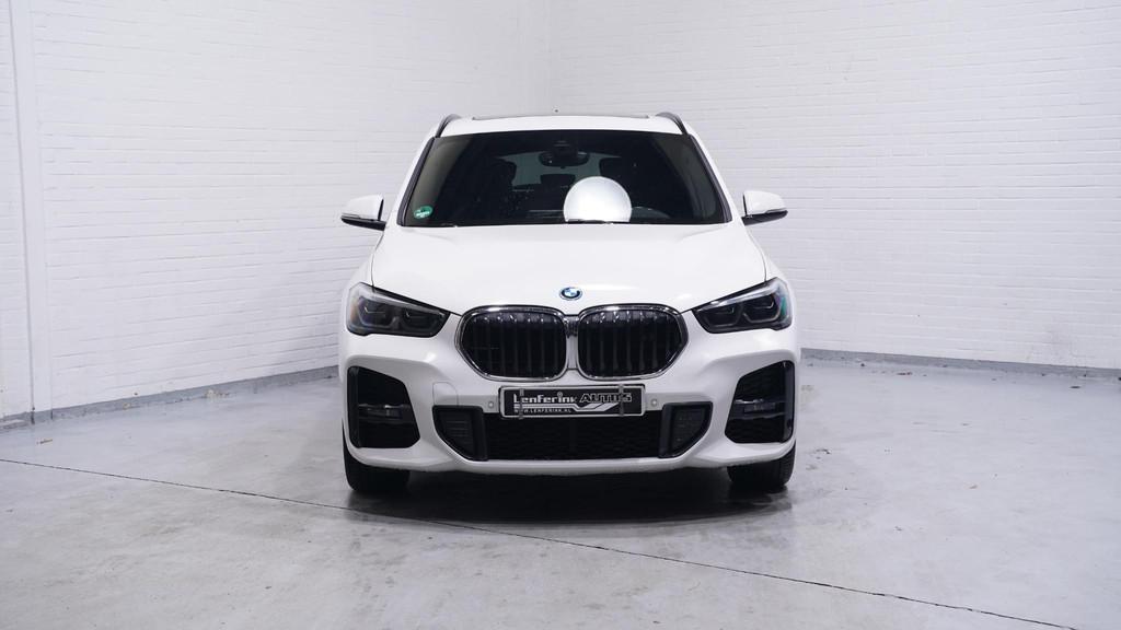 BMW X1 xDrive25e m Sport Panodak Afn. trekhaak Led koplampen, Auto's, Stof, Gebruikt, Wit, Plug-in hybride