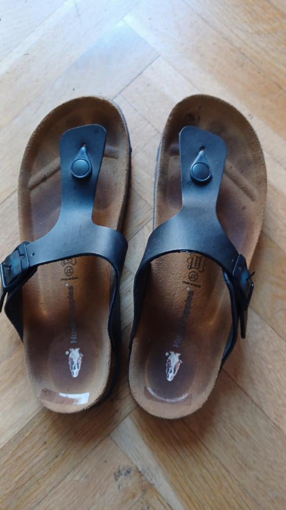 Hush Puppies zwarte teenslippers maat 37, ZGAN, Kleding | Dames, Schoenen, Ophalen of Verzenden, Zo goed als nieuw, Hush Puppies