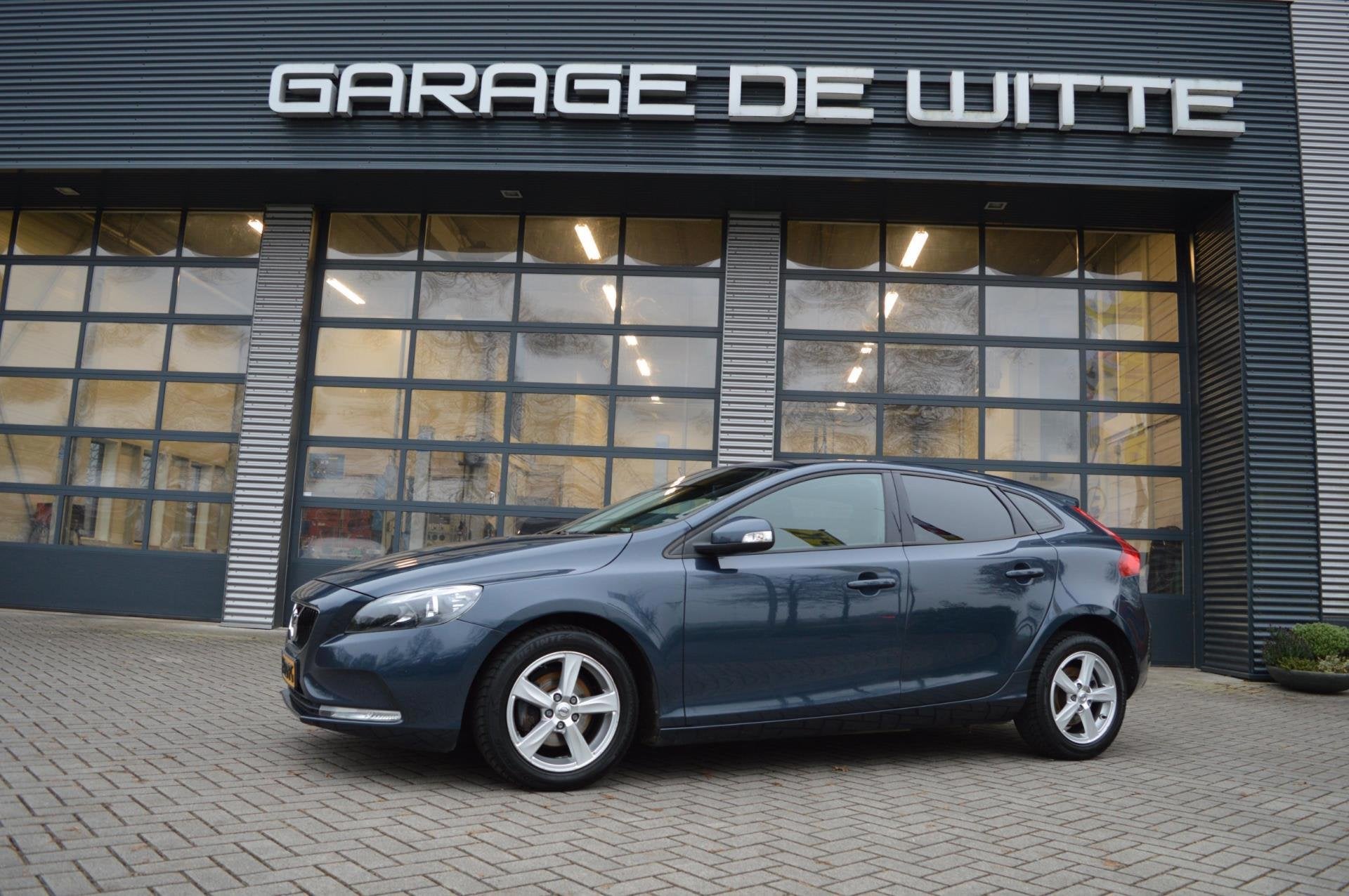 Volvo V40 2.0 D2 Inscription, Auto's, Voorwielaandrijving, Stof, Gebruikt, Euro 6