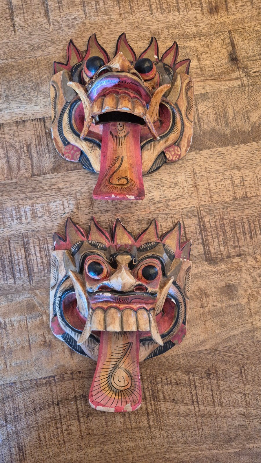 2 handgeweven maskers, Antiek en Kunst, Houtsnijwerk, Minder dan 20 cm, Ophalen of Verzenden, Hout