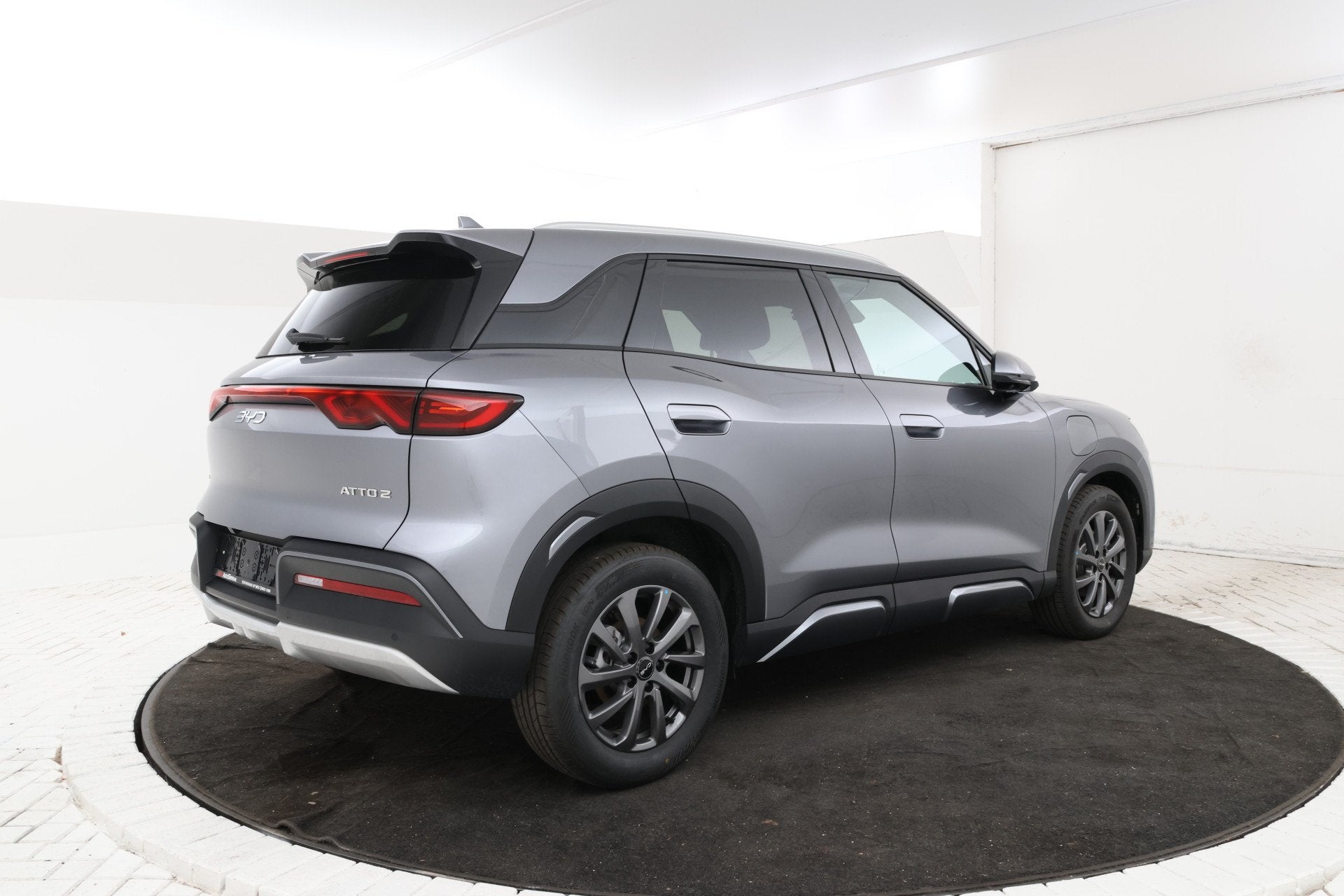 BYD ATTO 2 1.5 DM-i Boost Bom vol opties! Fabrieksnieuw!, 1498 cc, Leder, Bedrijf, Hybride Elektrisch/Benzine