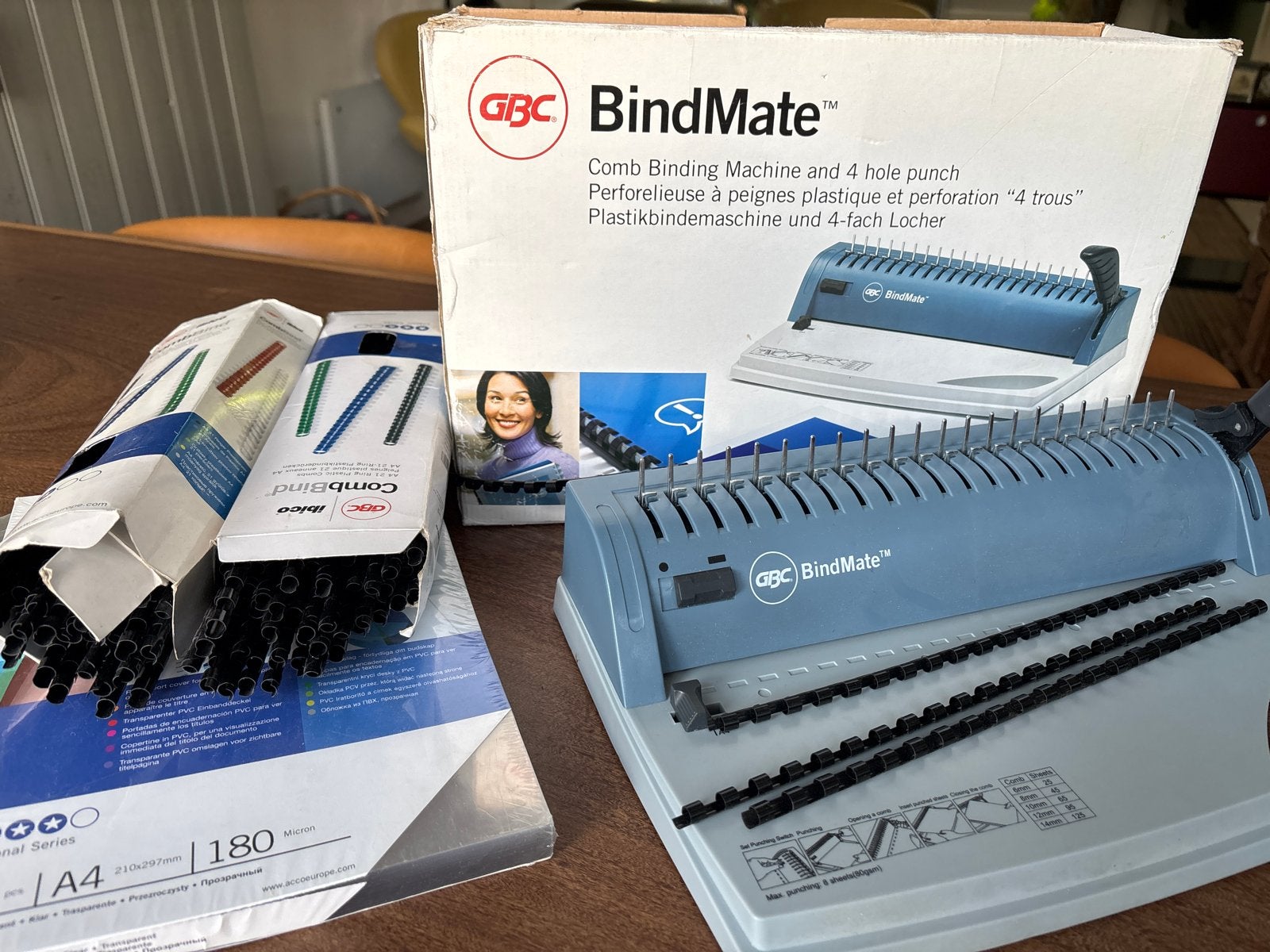 GBC BindMate inbindmachine met 4-gaats perforator, Ophalen of Verzenden