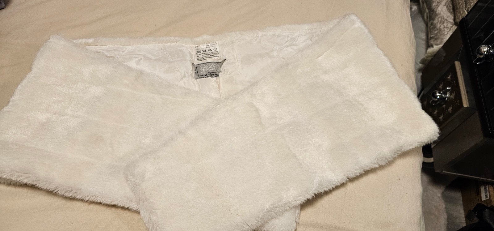 Witte Faux Fur Stola/Sjaal - Eenmalig Gedragen, Heinz Oestergaard, Ophalen of Verzenden, Zo goed als nieuw