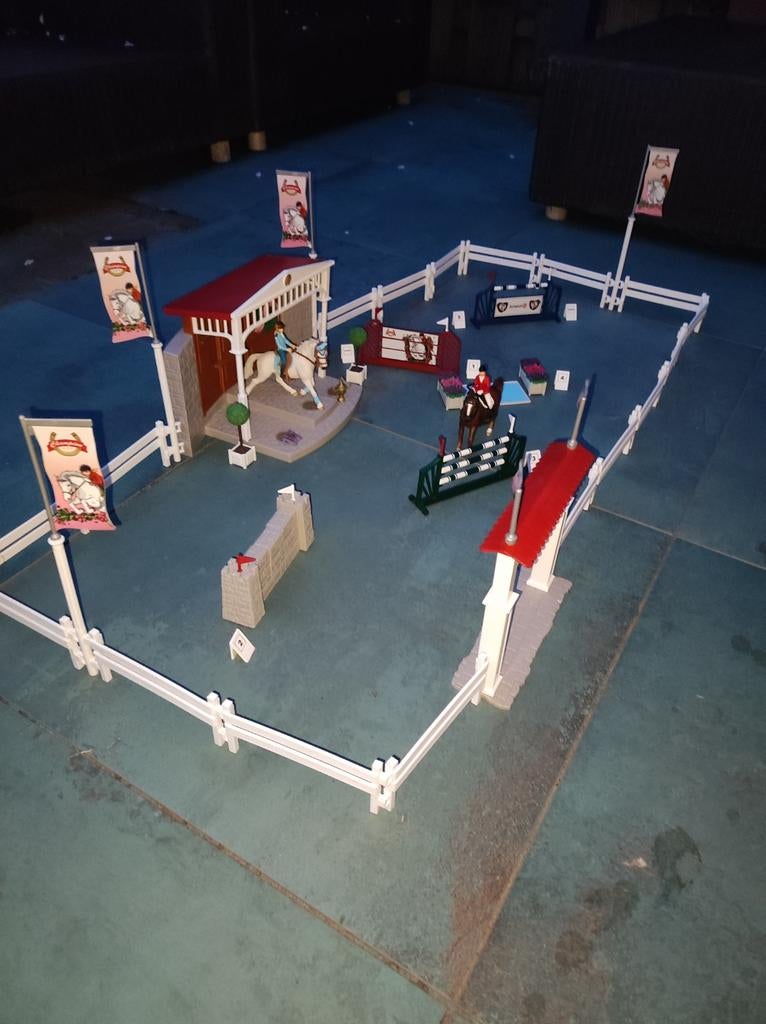 Schleich Horse Club Groot Paardenwedstrijdtoernooi (42338), Ophalen of Verzenden, Zo goed als nieuw, Jongen of Meisje