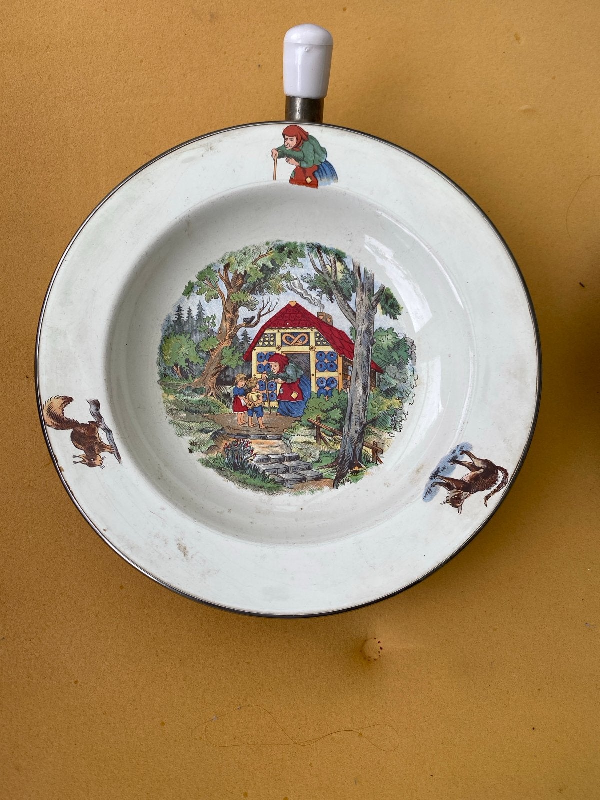 Vintage emaille kinderbordjes met sprookjesfiguren, Antiek en Kunst, Ophalen of Verzenden